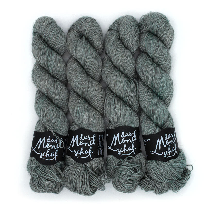 DRACULA - 100g Merino Yak Silk Light