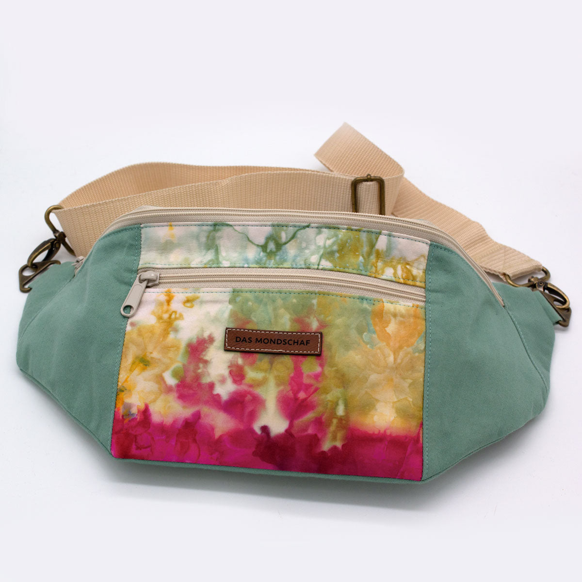 FAT CROISSANT Gürteltasche handgenäht Icedye