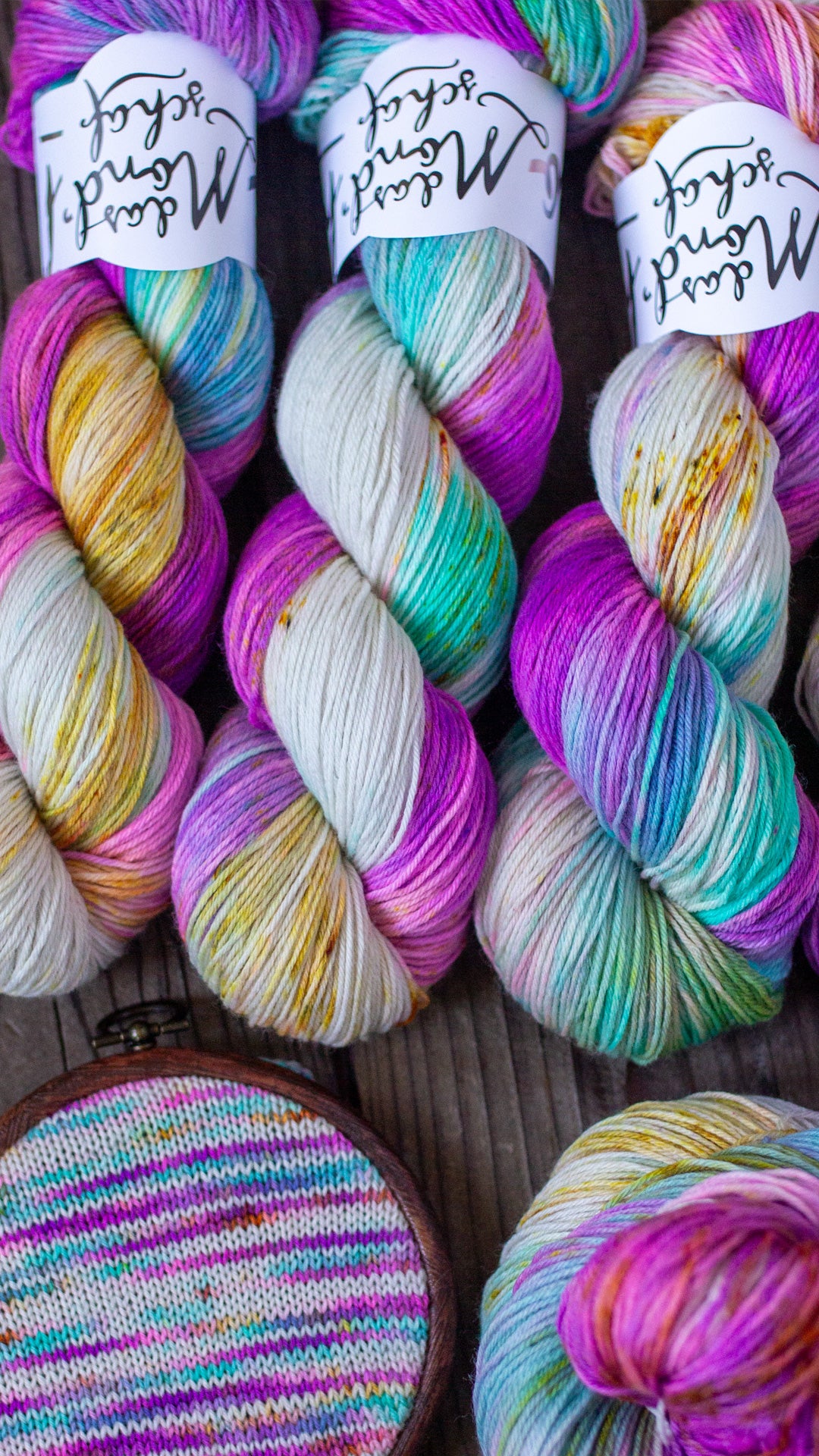 LOVE ISLAND - Monatsfärbung Februar 2026