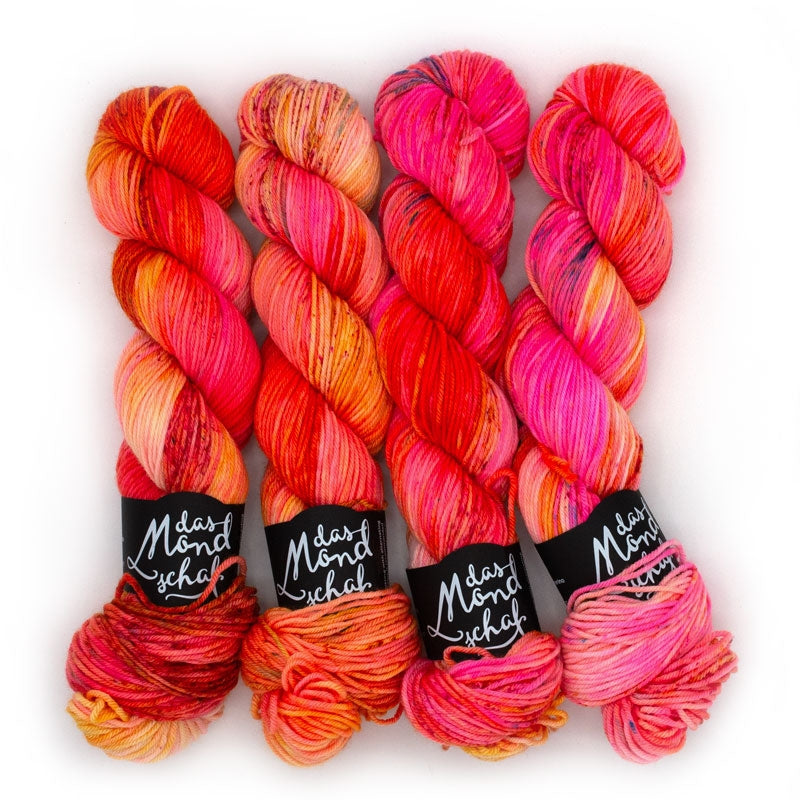 PRINCESS PEACH - 115g Merino DK