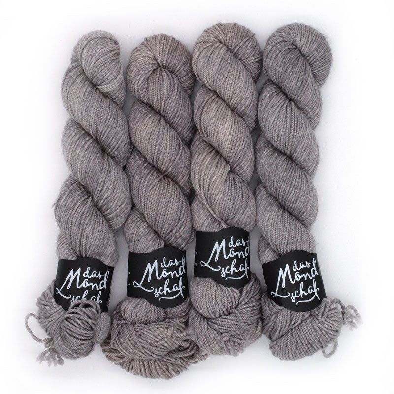 Q - 115g Merino DK