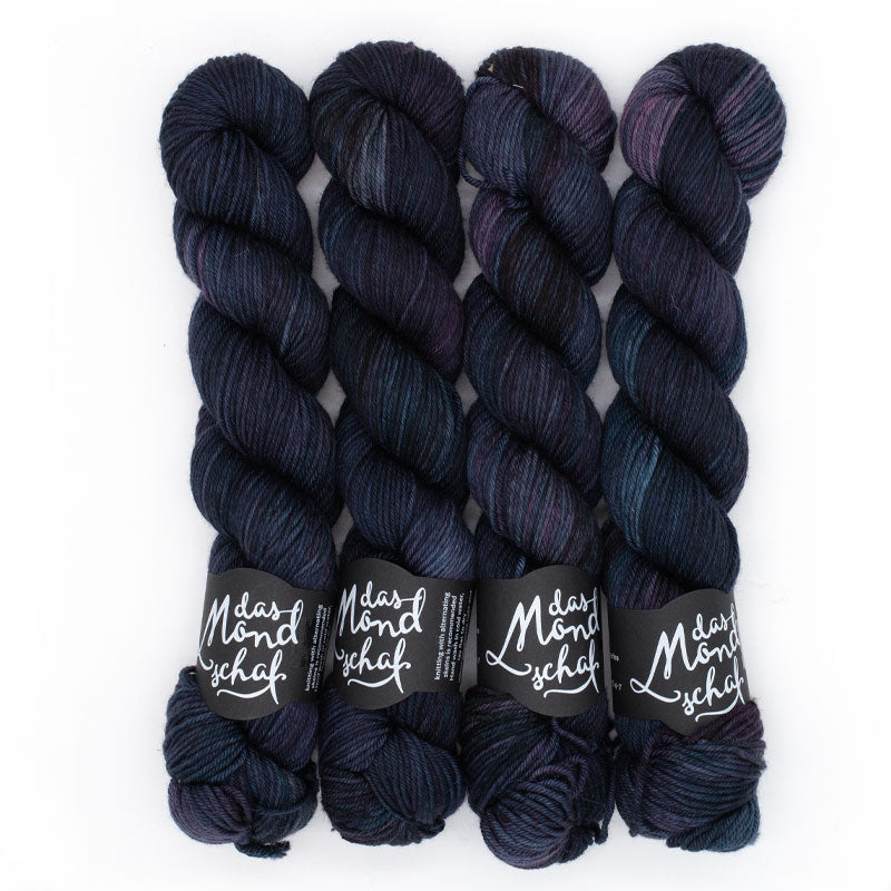 RAVEN - 115g Merino DK